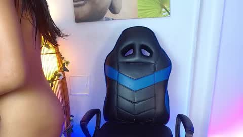 Snapshot of georgina_lulu chatting on 12-24-24, 01:38 georgina_lulu online show from 12-24-24, 01:38