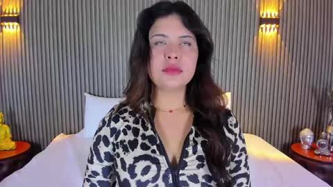 GeorginaReyes  online show from 06-08-26, 05:35