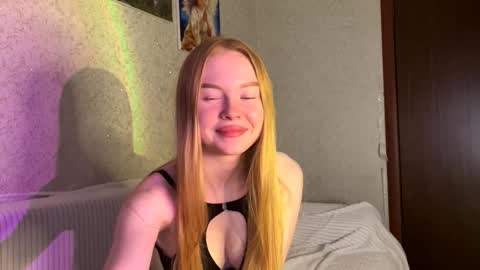 Snapshot of gerishingleton chatting on 10-11-25, 08:18 Amelia online show from 10-11-25, 08:18
