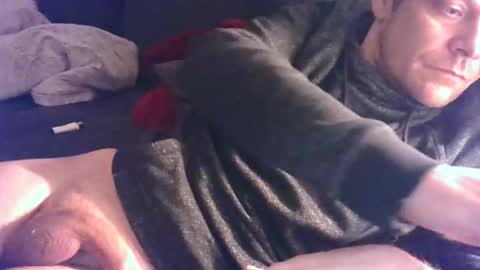 Snapshot of german33bi chatting on 12-31-24, 01:47 German33FFM1 online show from 12-31-24, 01:47