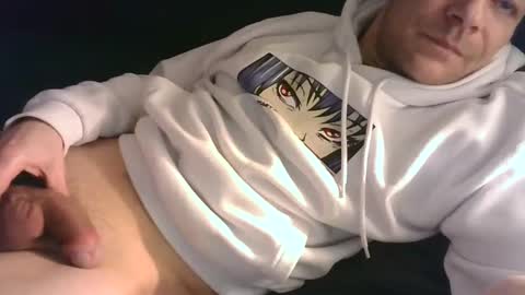 Snapshot of german33bi chatting on 01-24-25, 02:39 German33FFM1 online show from 01-24-25, 02:39