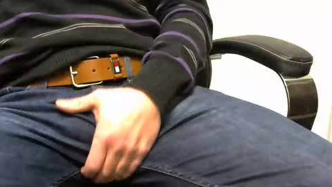 Snapshot of german_mac chatting on 01-14-26, 08:09 Mike online show from 01-14-26, 08:09