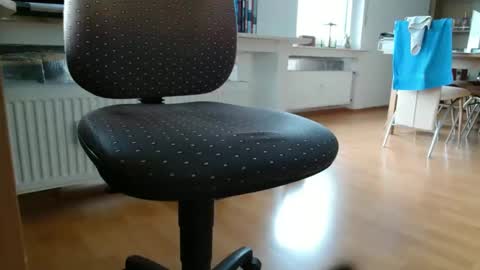 germanandy71 online show from 09-18-25, 07:21