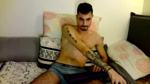 Snapshot of germanbigdic77 chatting on 10-12-25, 08:52 HeteroGermanbigdic77 online show from 10-12-25, 08:52