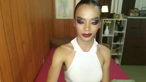 Snapshot of gerogoussidney chatting on 11-28-25, 12:46 Sidneymorens online show from 11-28-25, 12:46