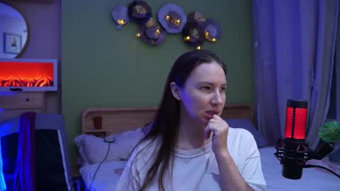 Snapshot of gessifossa chatting on 10-23-25, 02:16 Anna online show from 10-23-25, 02:16