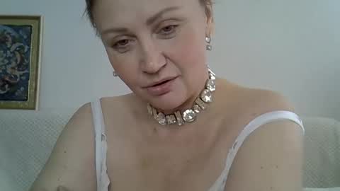 Snapshot of gessy_angel chatting on 03-27-26, 08:26 gessy_angel online show from 03-27-26, 08:26