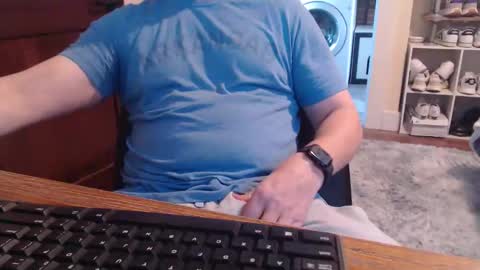 gethoggy online show from 12-17-25, 05:08