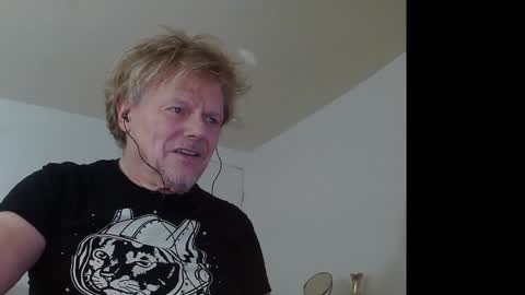 Snapshot of gethyn chatting on 01-06-25, 03:09 Gethyn online show from 01-06-25, 03:09