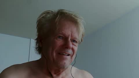 Snapshot of gethyn chatting on 01-07-25, 03:44 Gethyn online show from 01-07-25, 03:44