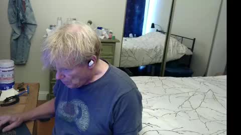 Snapshot of gethyn chatting on 10-04-25, 07:01 Gethyn online show from 10-04-25, 07:01