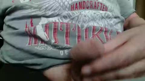 Snapshot of gettingstiff chatting on 05-23-26, 01:26 gettingstiff online show from 05-23-26, 01:26