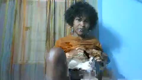 Snapshot of gggloria chatting on 10-20-25, 06:25 gggloria online show from 10-20-25, 06:25