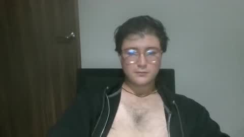 Snapshot of ghardh3 chatting on 11-10-25, 11:15 ghardh3 online show from 11-10-25, 11:15