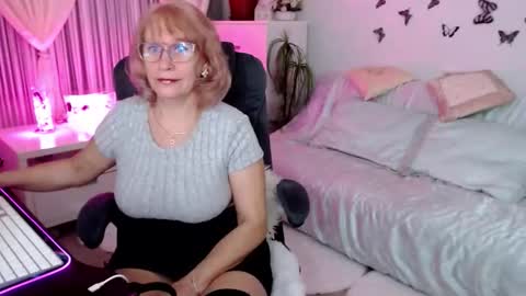 Ghertrudequeen online show from 11-04-25, 04:00