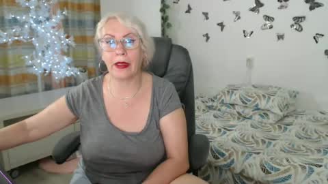 Snapshot of ghertrudequeen chatting on 06-23-26, 03:48 Ghertrudequeen online show from 06-23-26, 03:48
