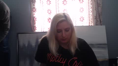 Snapshot of ghettogagginbabygirl chatting on 10-02-25, 06:04 696969 online show from 10-02-25, 06:04