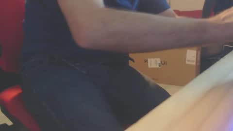 Snapshot of ghostatitude chatting on 01-18-25, 11:55 ghostatitude online show from 01-18-25, 11:55