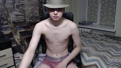 Snapshot of ghostfacefriends chatting on 01-24-25, 03:55 Fedya online show from 01-24-25, 03:55