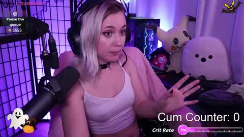 Snapshot of ghostieghoo chatting on 10-24-25, 03:14 Ghostie online show from 10-24-25, 03:14