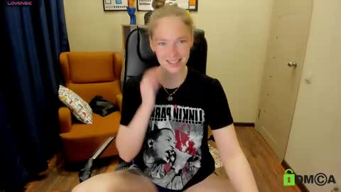 Sweety online show from 04-30-26, 07:20