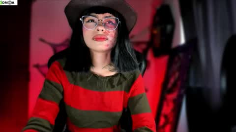 Snapshot of ghostlydolll chatting on 10-03-25, 06:38 Sara online show from 10-03-25, 06:38