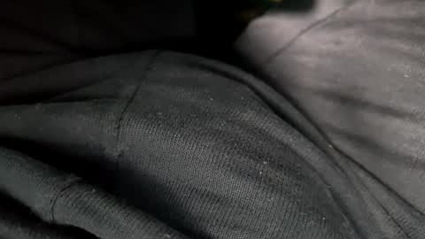 Snapshot of ghostred01 chatting on 02-12-25, 11:09 ghostred01 online show from 02-12-25, 11:09