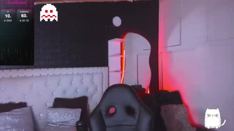 Snapshot of ghosty_doll chatting on 02-24-25, 11:19 Allison online show from 02-24-25, 11:19