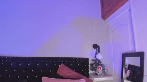 Snapshot of ghosty_doll chatting on 12-04-25, 08:39 Allison online show from 12-04-25, 08:39