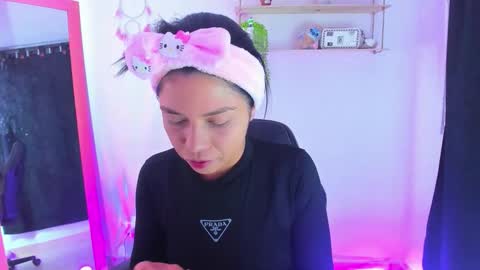 giaaaa   online show from 02-02-26, 11:47