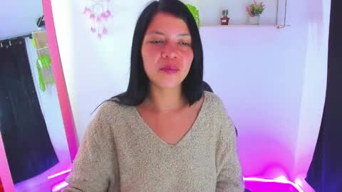 giaaaa   online show from 04-25-26, 11:35