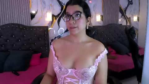 Gia online show from 06-12-26, 03:27