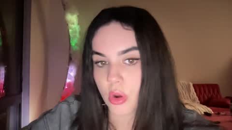 Snapshot of gia_is_horny chatting on 01-12-25, 03:17 The Queen of Squirt online show from 01-12-25, 03:17