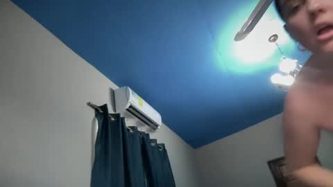 Snapshot of gia_is_horny chatting on 02-07-25, 06:34 The Queen of Squirt online show from 02-07-25, 06:34