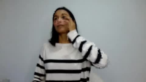 Snapshot of gia_lee10 chatting on 09-30-25, 02:38 Gia Lee online show from 09-30-25, 02:38