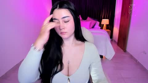 Gia lowry online show from 01-15-25, 02:46