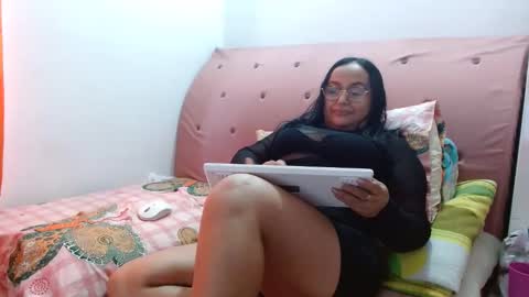 Snapshot of gia_nahomi chatting on 01-16-25, 09:51 nahomi online show from 01-16-25, 09:51