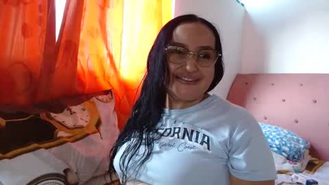 Snapshot of gia_nahomi chatting on 02-05-25, 08:57 nahomi online show from 02-05-25, 08:57