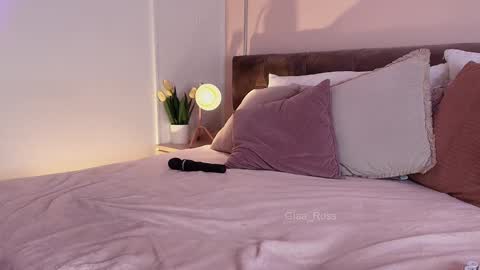 Gia online show from 02-19-25, 03:16