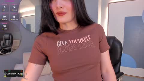 Gia Ferrera online show from 12-01-24, 05:24