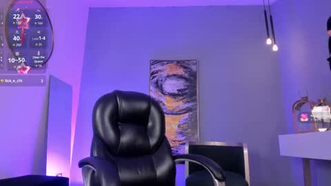 Gia Ferrera online show from 04-28-26, 07:19