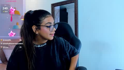 Snapshot of giafu chatting on 12-28-24, 02:43 Gia online show from 12-28-24, 02:43