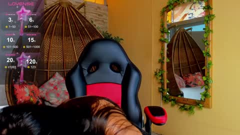 Snapshot of giafu chatting on 12-30-24, 12:09 Gia online show from 12-30-24, 12:09