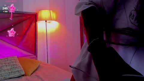 Snapshot of giafu chatting on 01-30-25, 06:21 Gia online show from 01-30-25, 06:21