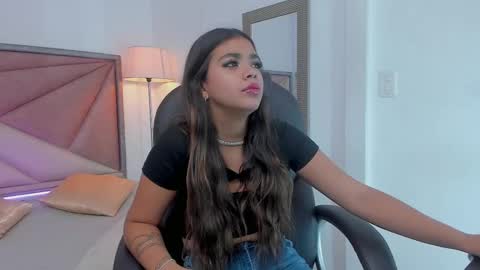 Snapshot of giafu chatting on 02-15-25, 11:50 Gia online show from 02-15-25, 11:50