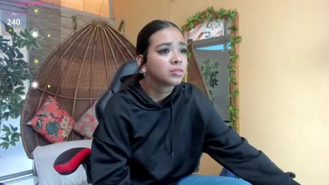 Snapshot of giafu chatting on 02-19-25, 11:49 Gia online show from 02-19-25, 11:49