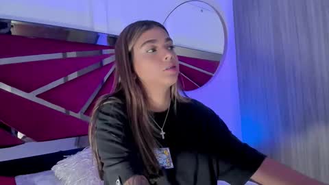 Snapshot of giafu chatting on 03-15-26, 05:30 Gia online show from 03-15-26, 05:30