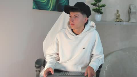 Snapshot of gian_rossii chatting on 06-03-26, 11:13 GIAN online show from 06-03-26, 11:13