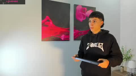 Snapshot of gian_rossii chatting on 06-23-26, 11:19 GIAN online show from 06-23-26, 11:19