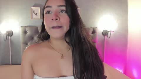 Snapshot of giannaslimjb chatting on 09-27-25, 03:44 giannaslimjb online show from 09-27-25, 03:44